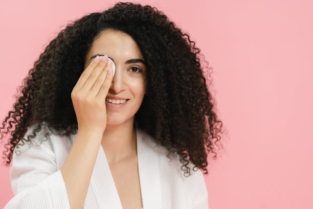 Under eye serum